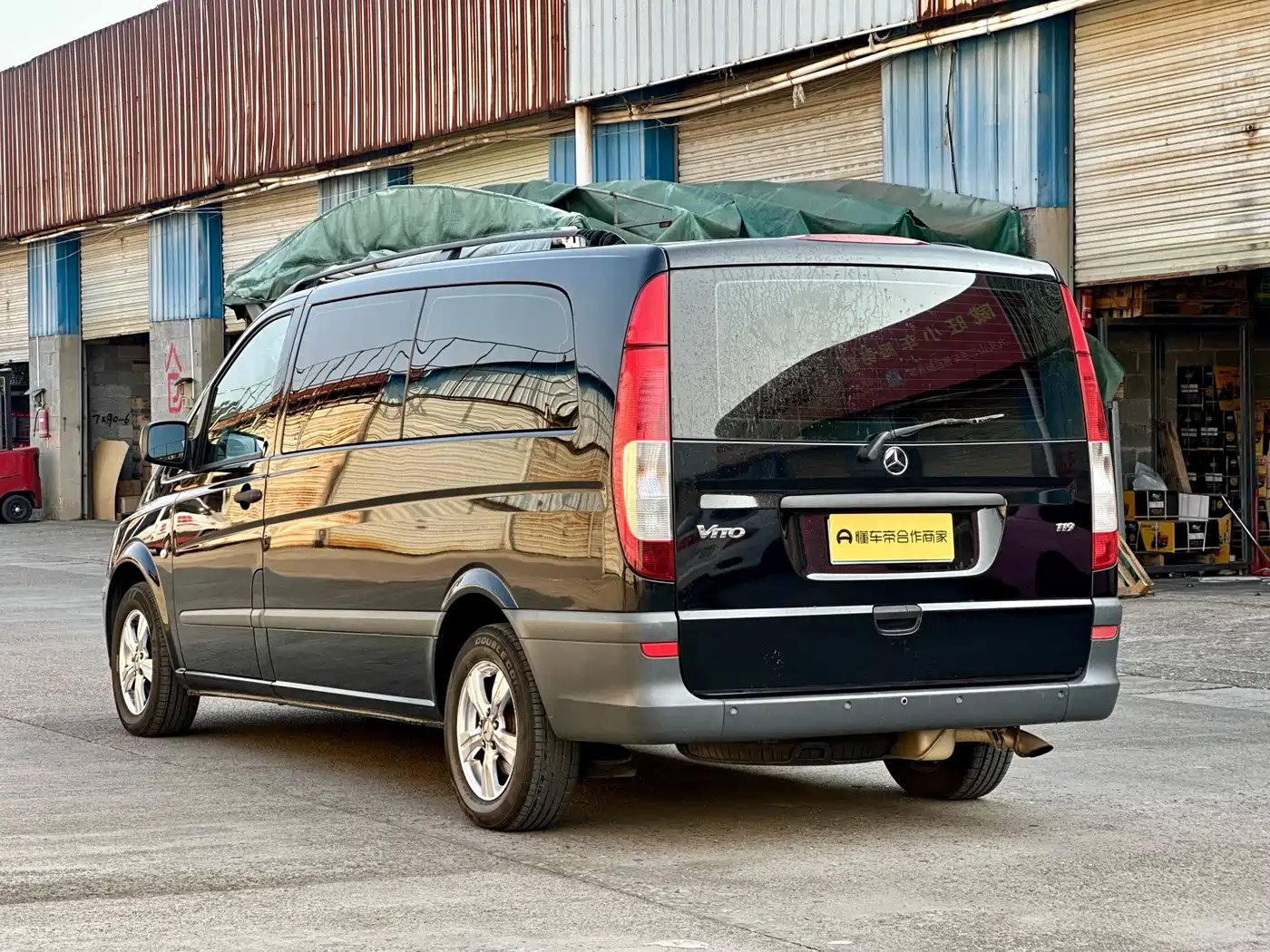 Mercedes-Benz Vito 2011 2.5L Business Edition фото 6
