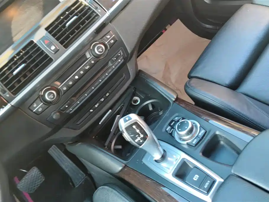 BMW X6 2014 xDrive35i Sport фото 16