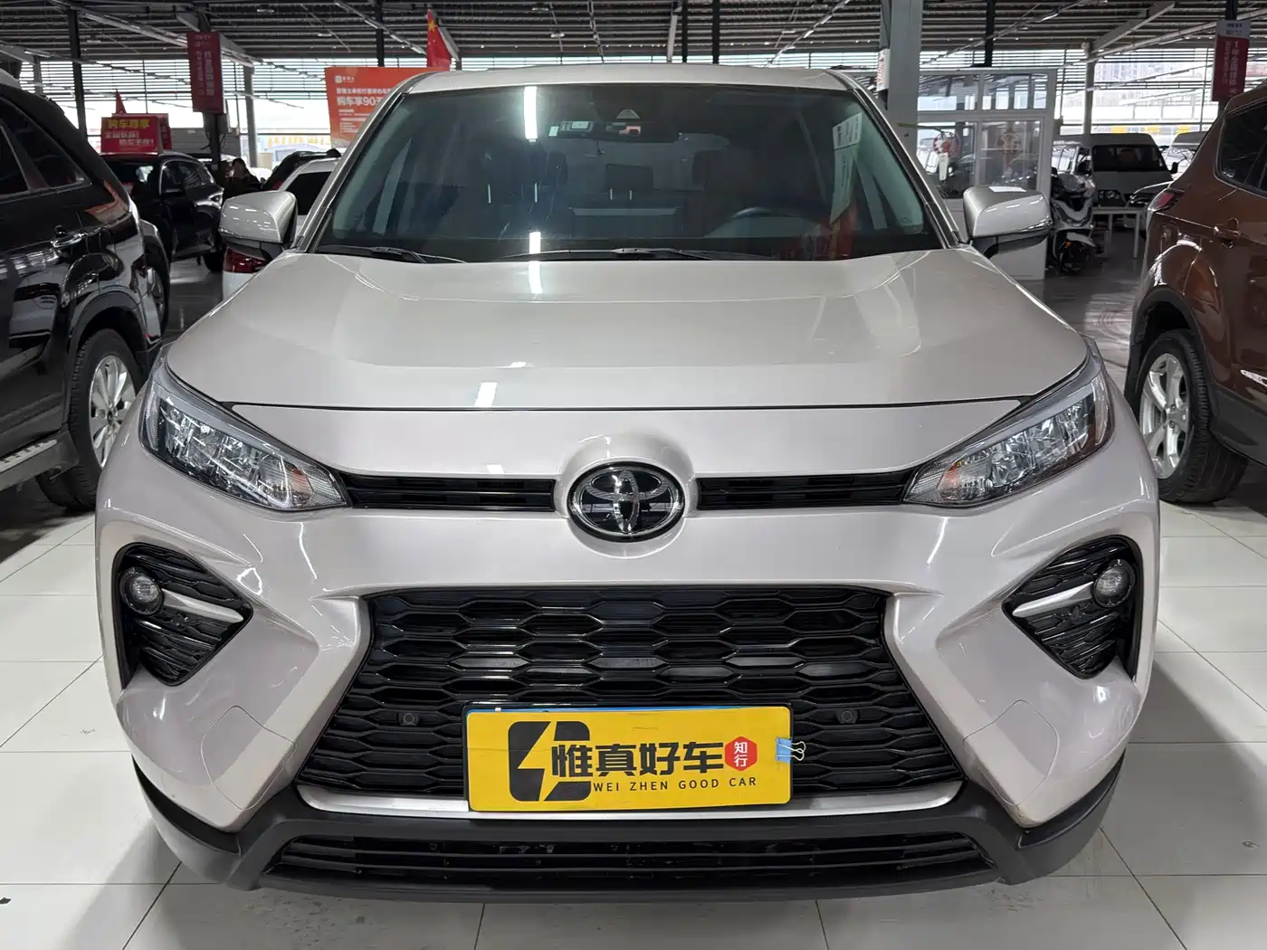 Toyota Wildlander 2020 2.0L CVT AWD Luxury Edition фото 2