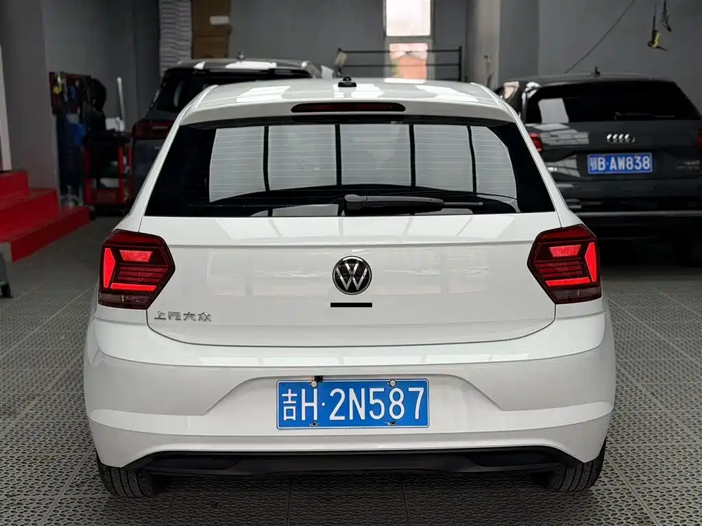 Volkswagen Polo 2023 Plus 1.5L Automatic Panorama Enjoyment Edition фото 17