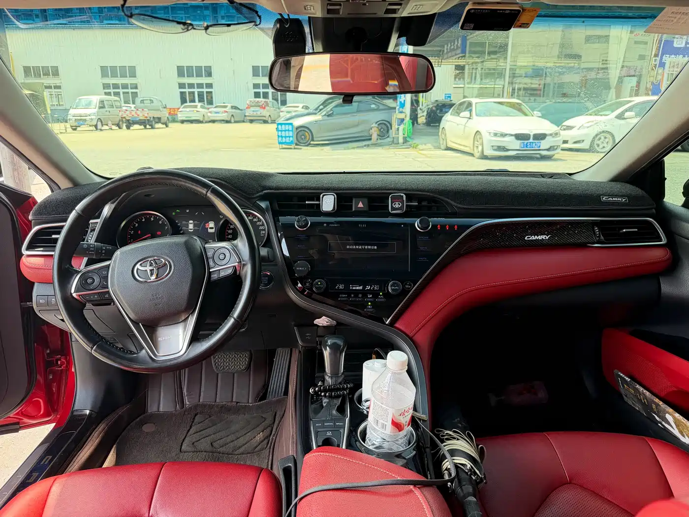 Фото 6 - Toyota Camry