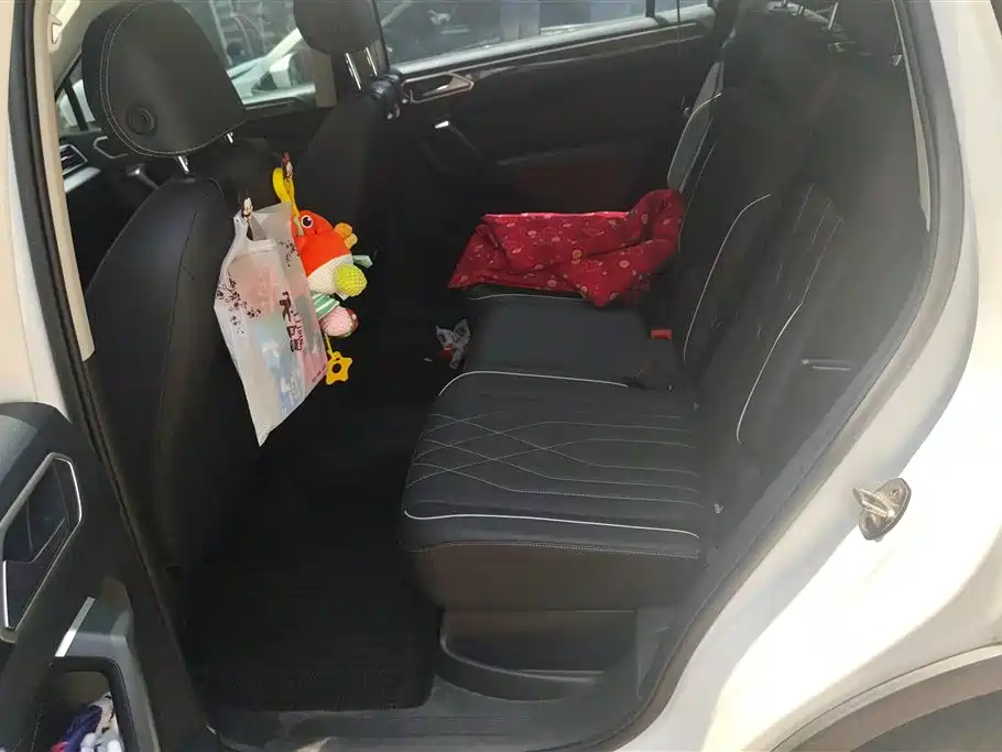 Volkswagen Tiguan L 2024 300TSI Auto 2WD Smart Edition фото 11