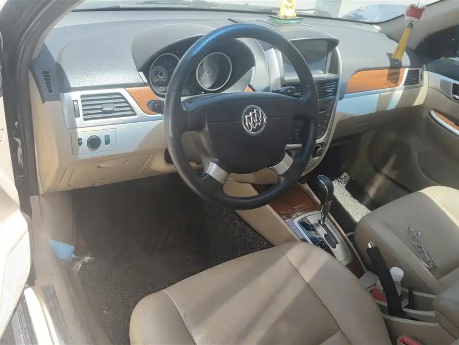 Buick Excelle 2013 1.5L Automatic Exclusive фото 12
