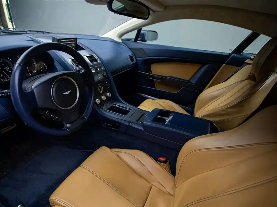Aston Martin V8 Vantage 2009 2007 4.3 Sportshift Coupe