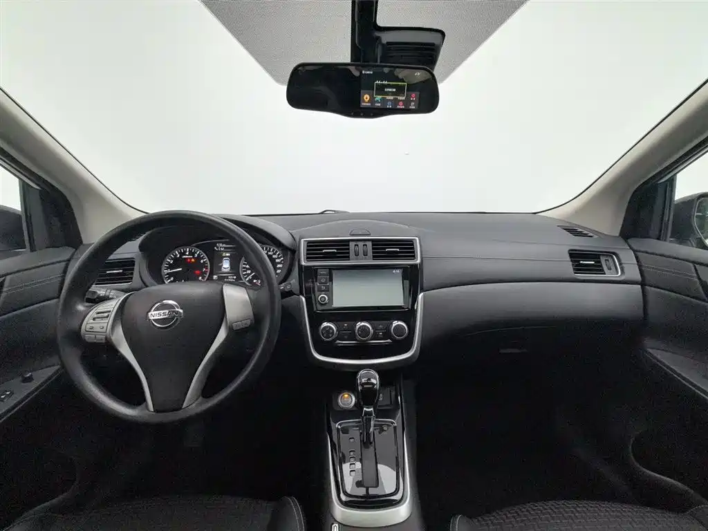 Nissan Tiida 2016 1.6L CVT Smart Edition фото 5