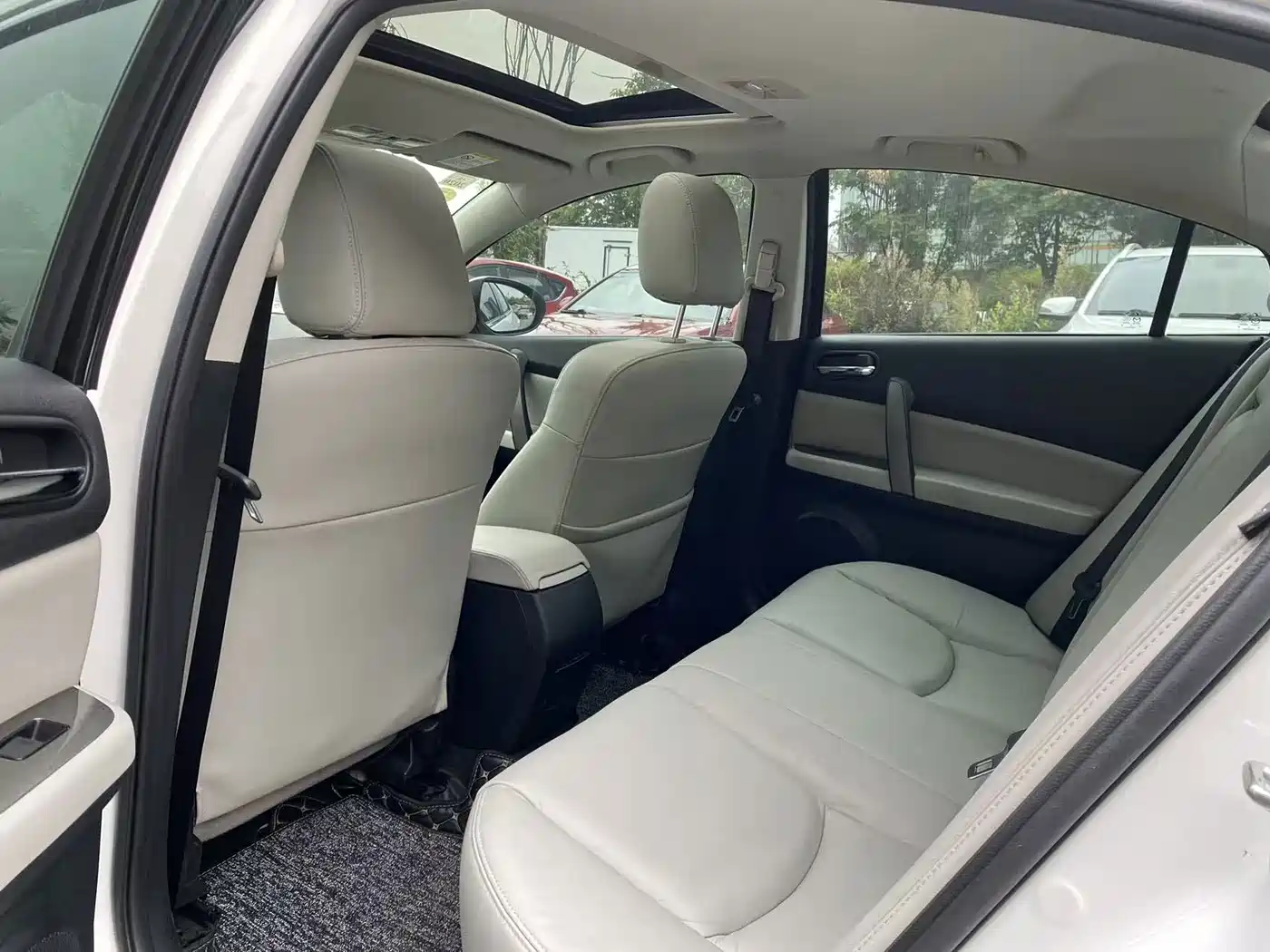Mazda Ruiyi 2014 2012 2.0L Automatic Luxury Edition