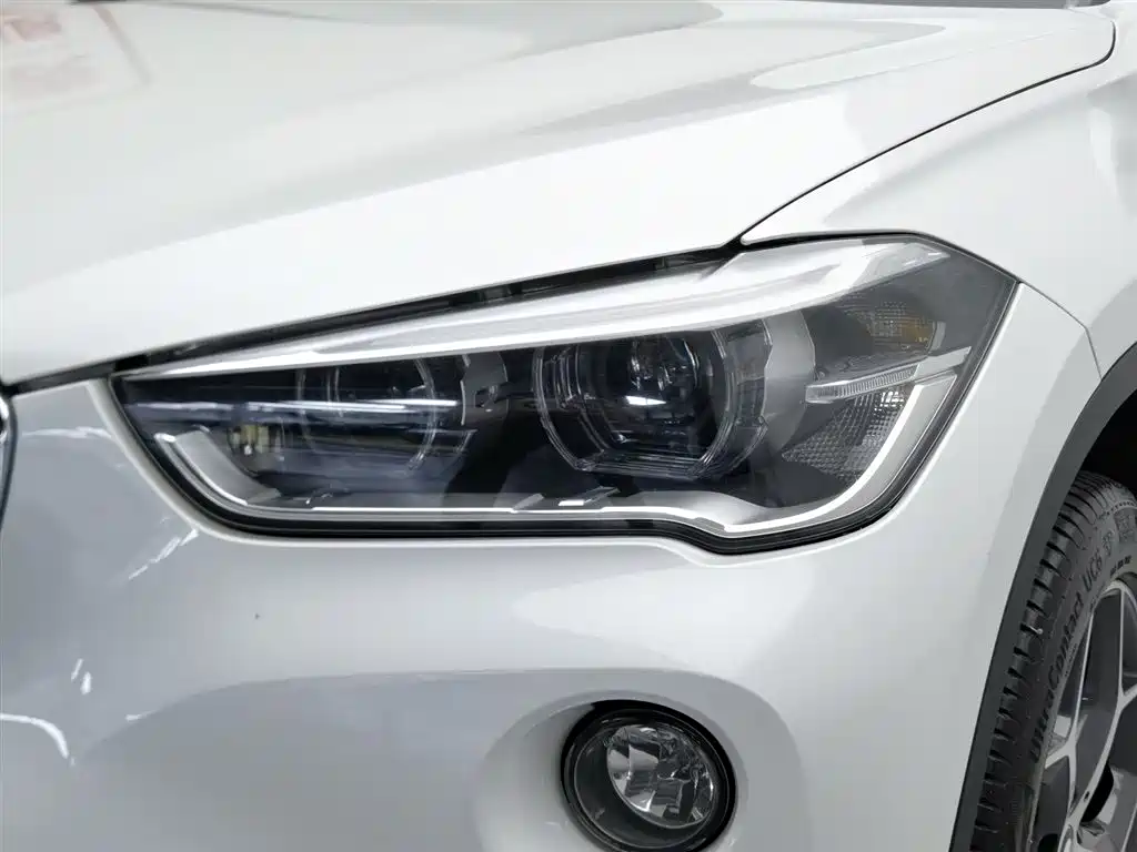 BMW X1 2019 sDrive18Li Premium Model фото 7