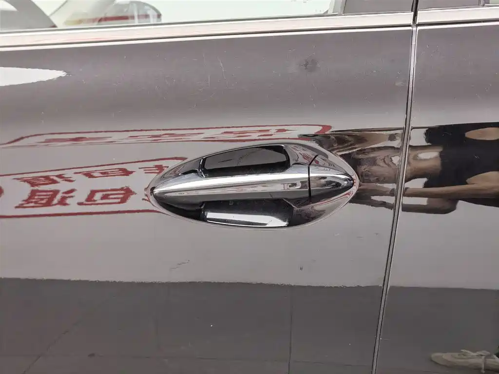 Hongqi HS5 2019 2.0T Smart Connect Enjoy 4WD Edition фото 18