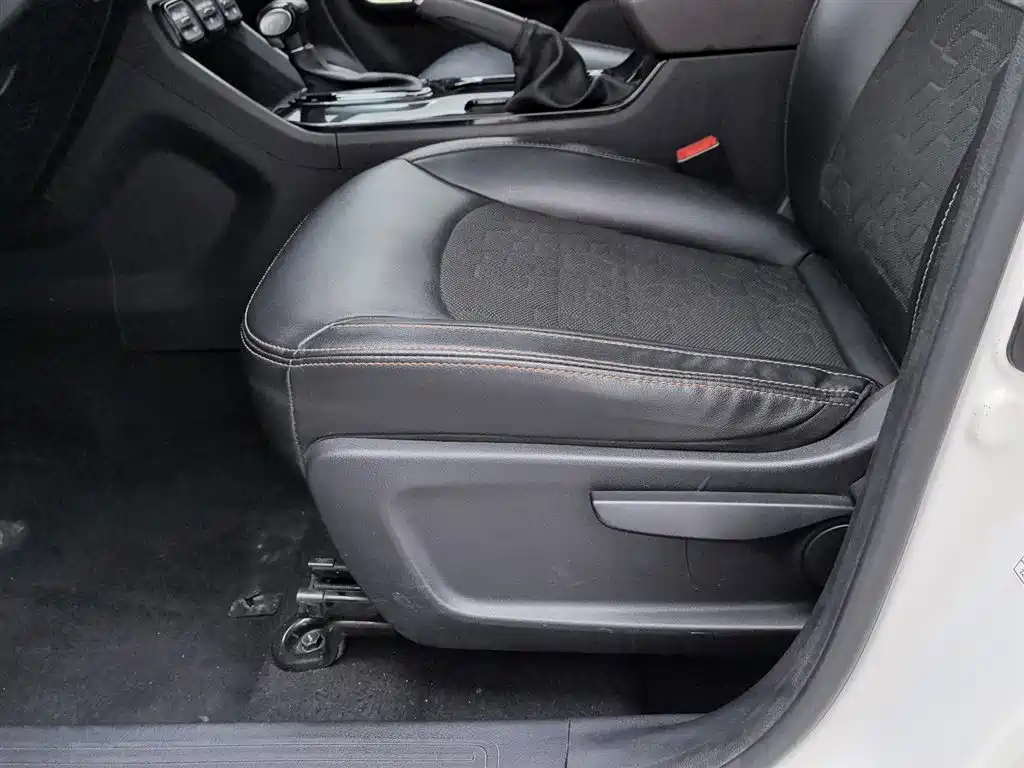 GAC Trumpchi Trumpchi GS3 2017 200T Automatic Elite фото 20