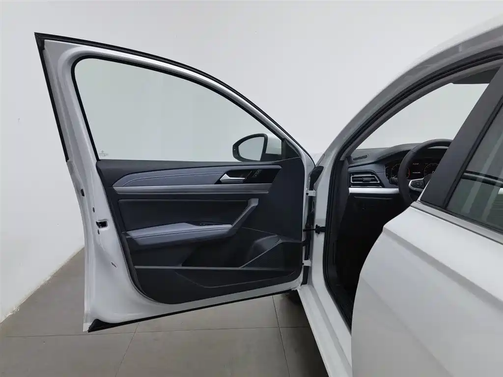 Volkswagen Lavida 2024 Model 1.5L Automatic 5 Million Edition фото 8