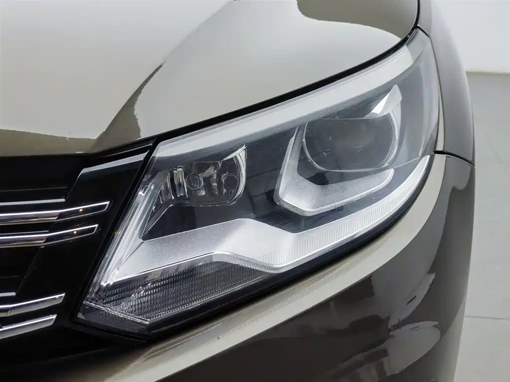 Volkswagen Tiguan 2017 300TSI Automatic 2WD Silk Road Comfort Edition фото 7