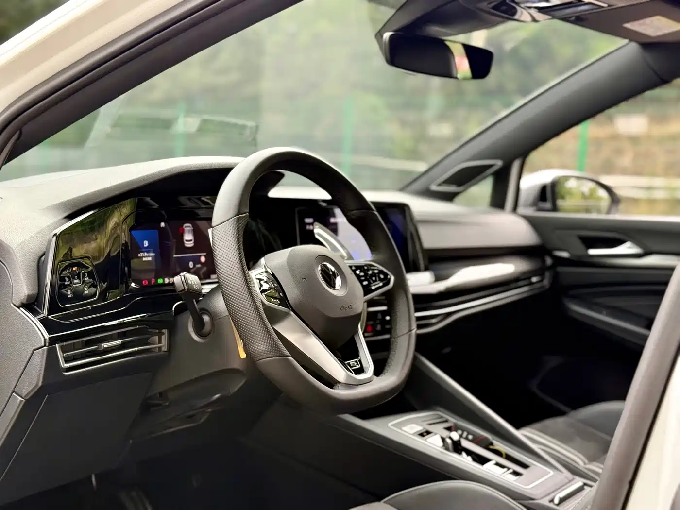 Volkswagen Golf 2021 280TSI DSG R-Line фото 7