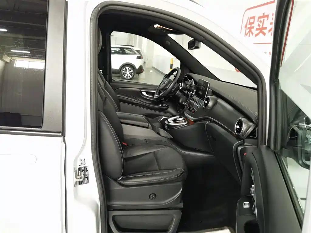 Mercedes-Benz V-Class 2018 V 260 AMG Sport Edition China V фото 23
