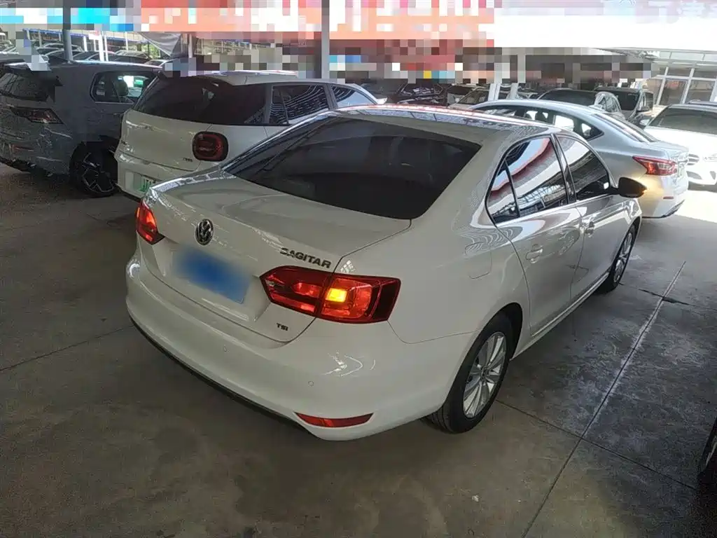 Volkswagen Sagitar 2014 Facelift 1.4TSI Automatic Luxury фото 7