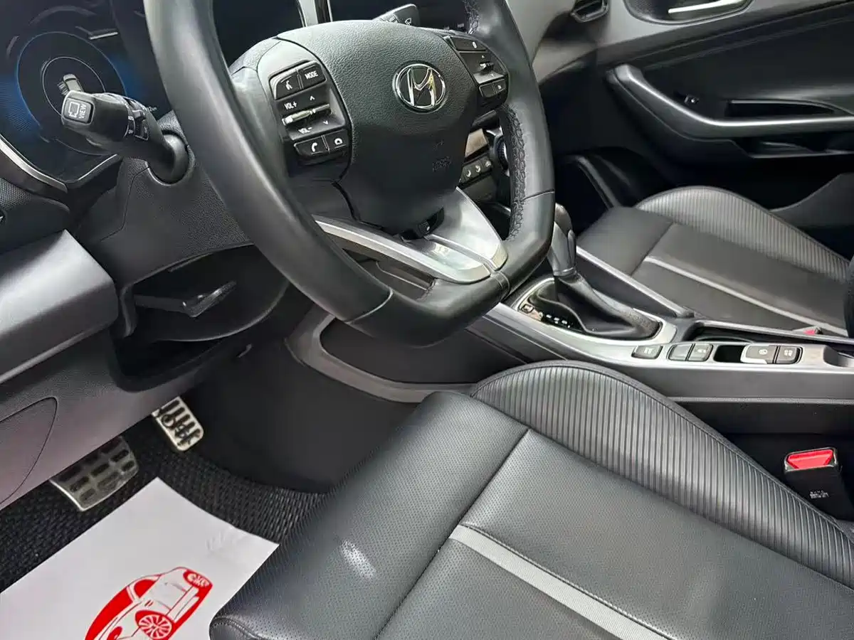 Hyundai Fista 2019 280TGDi Sport Edition China VI фото 7