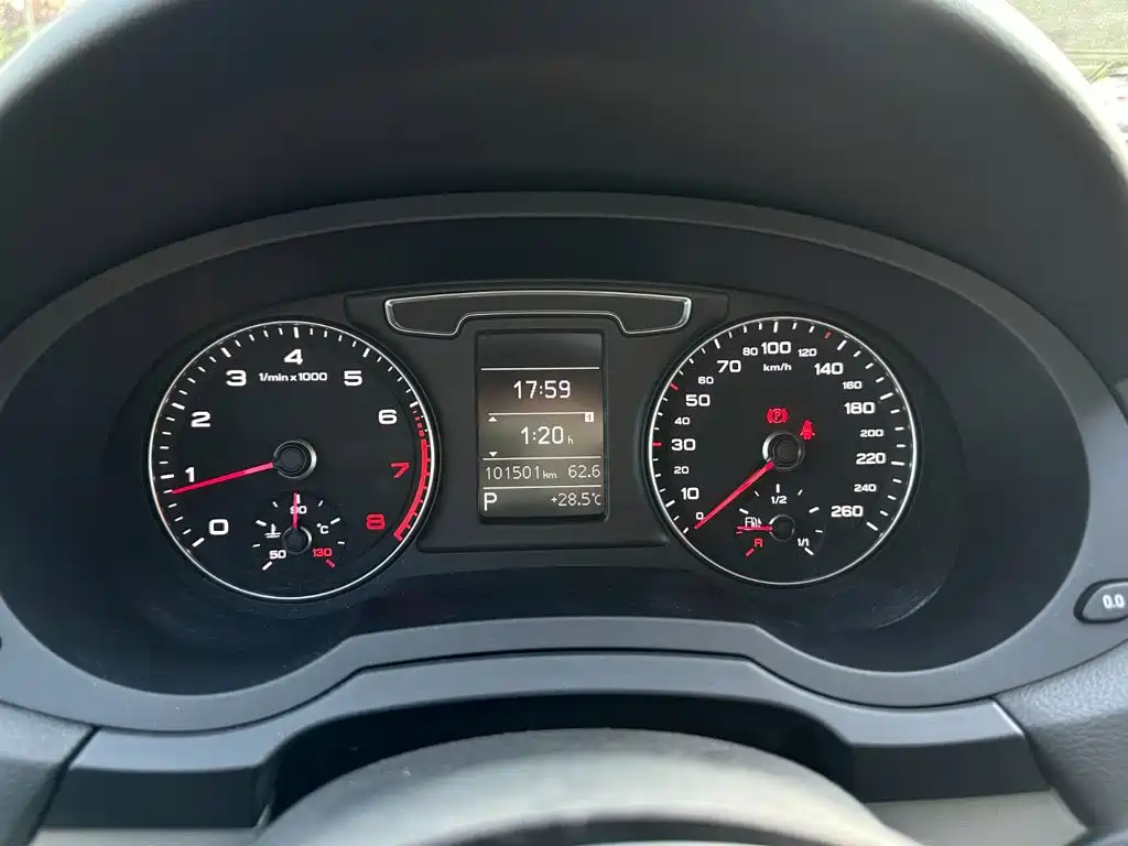 Photo 12 - Audi Q3