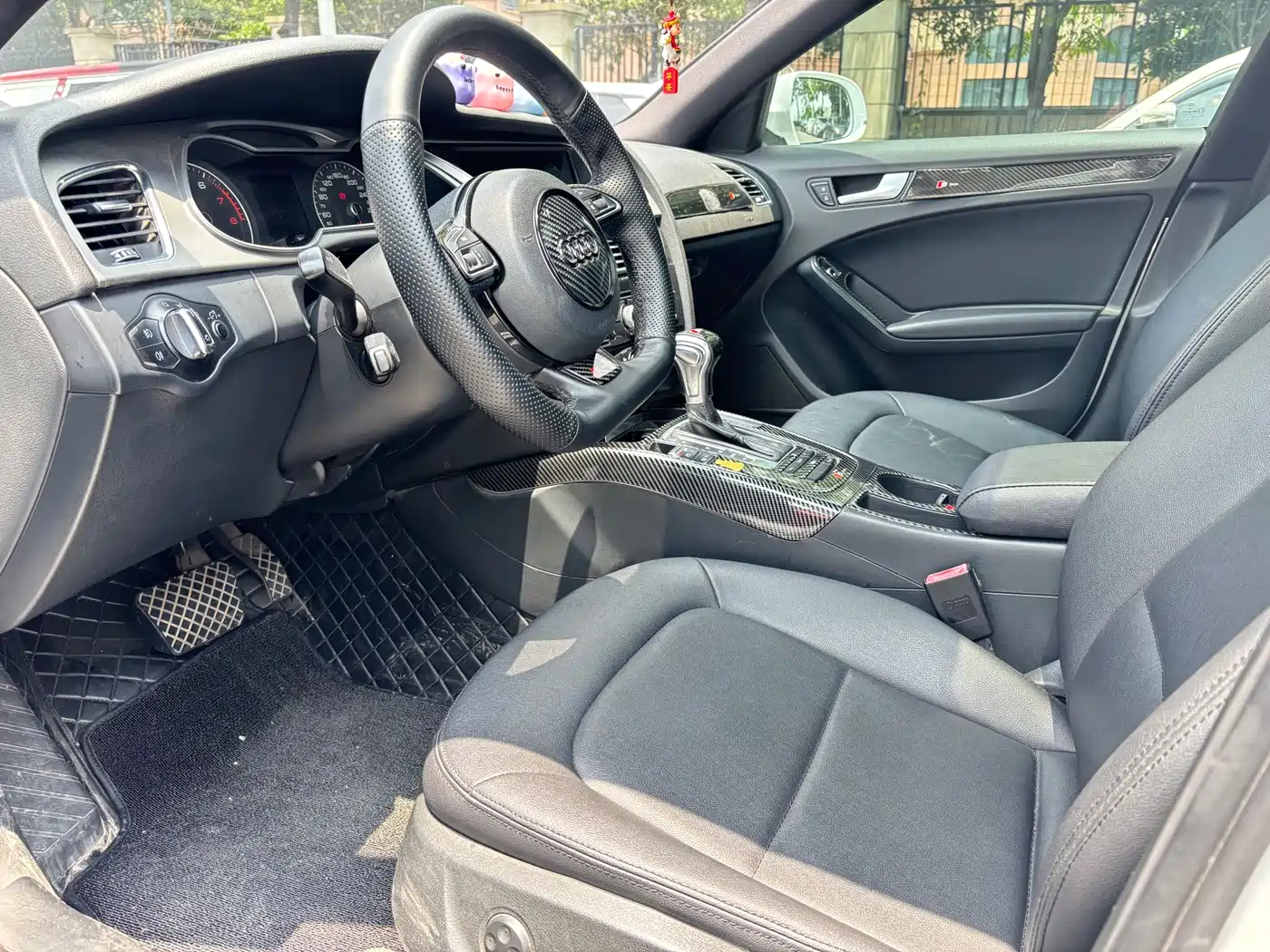 Audi A4L 2013 35 TFSI Automatic Standard фото 10
