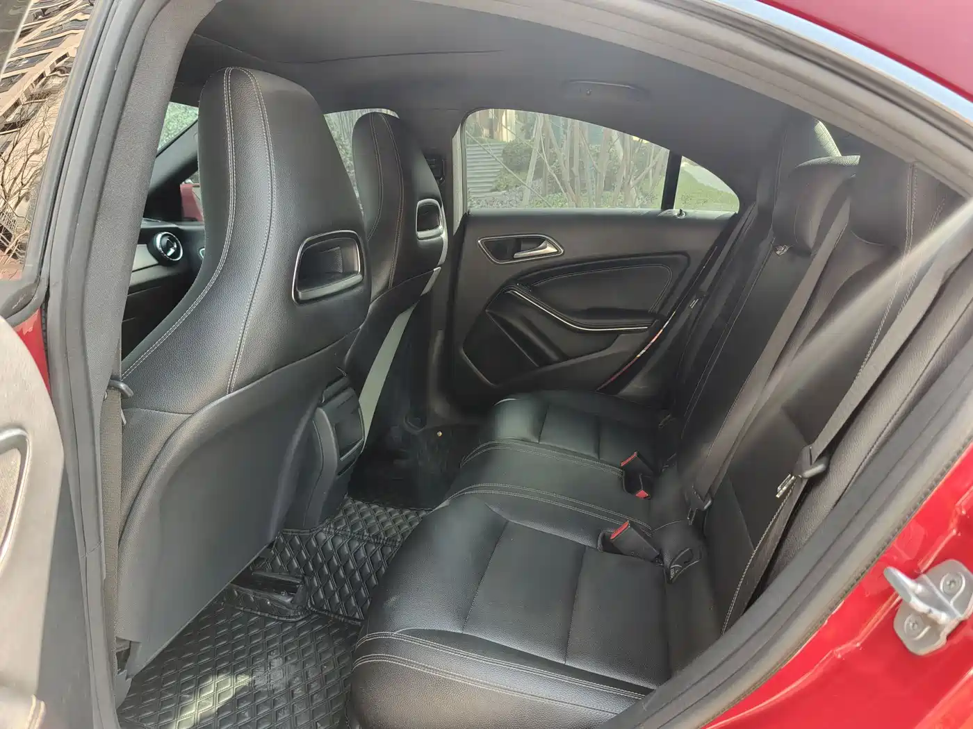 Mercedes-Benz CLA (Import) 2016 CLA 200 Sport фото 8