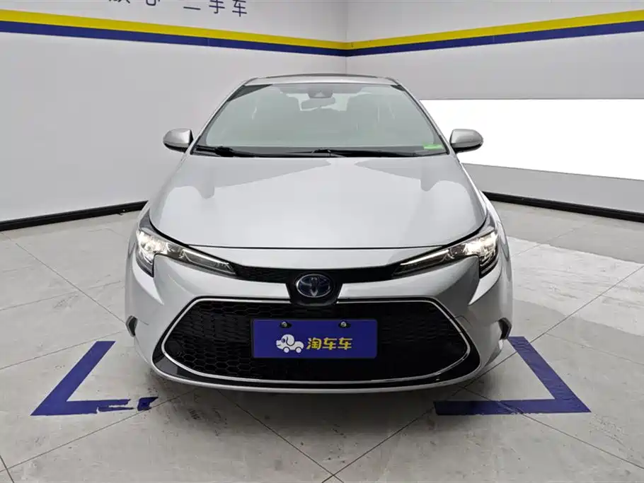 Toyota Levin 2022 Dual Engine 1.8H E-CVT Luxury Edition фото 2