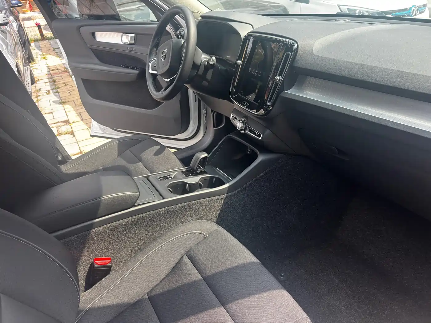 Volvo XC40 2021 2022 Model T4 AWD Smart Drive Fashion Edition
