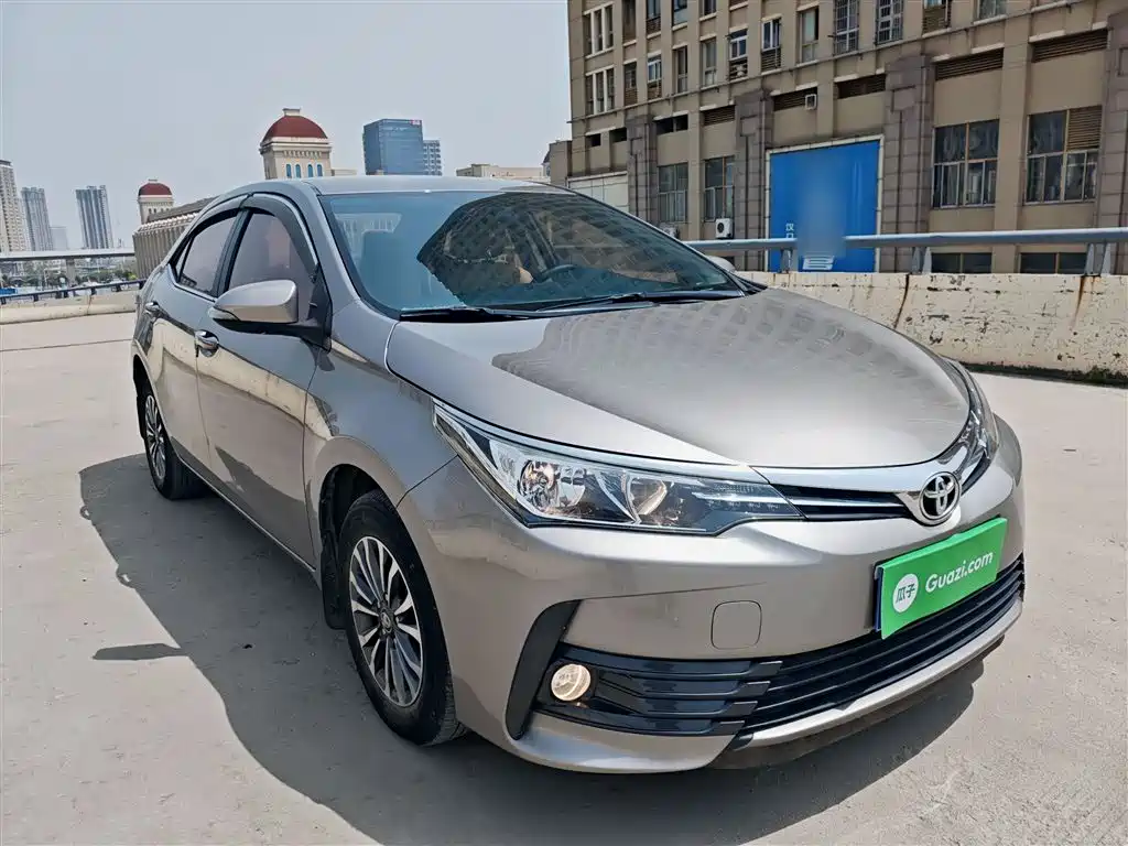 Toyota Corolla 2017 Facelift 1.2T S-CVT GL фото 4