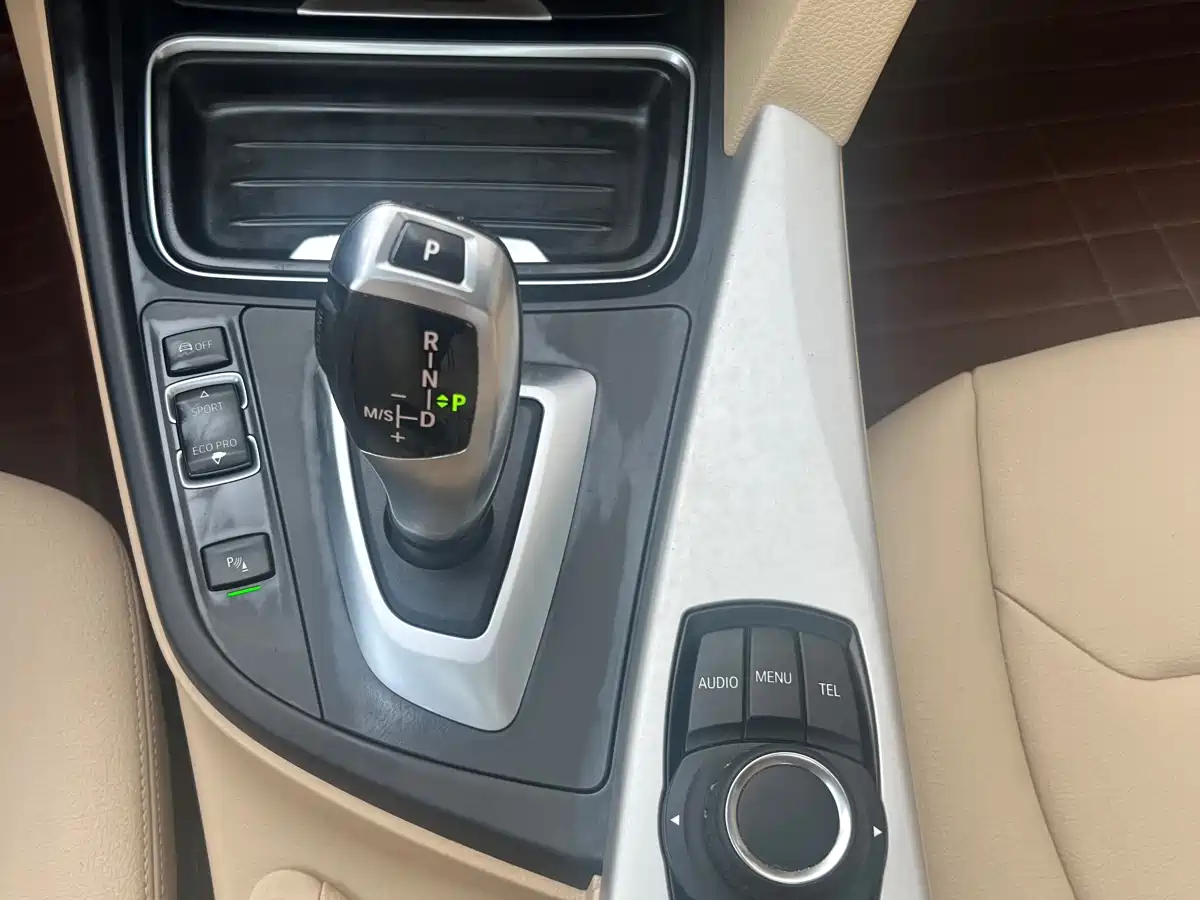 BMW 3 Series 2015 320Li Fashion фото 19