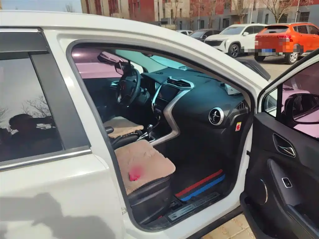 BYD Yuan 2017 1.5L Auto Cool Fashion фото 20