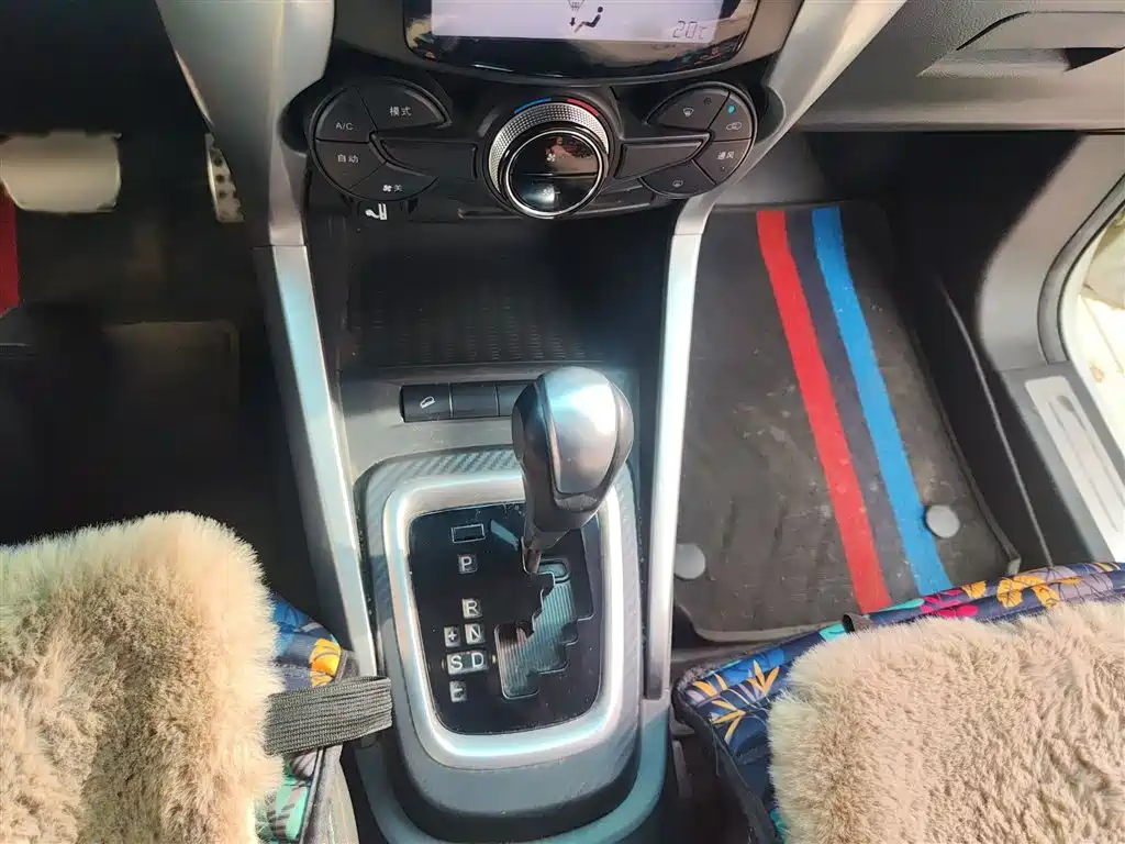 BYD Yuan 2017 1.5L Auto Cool Fashion фото 7