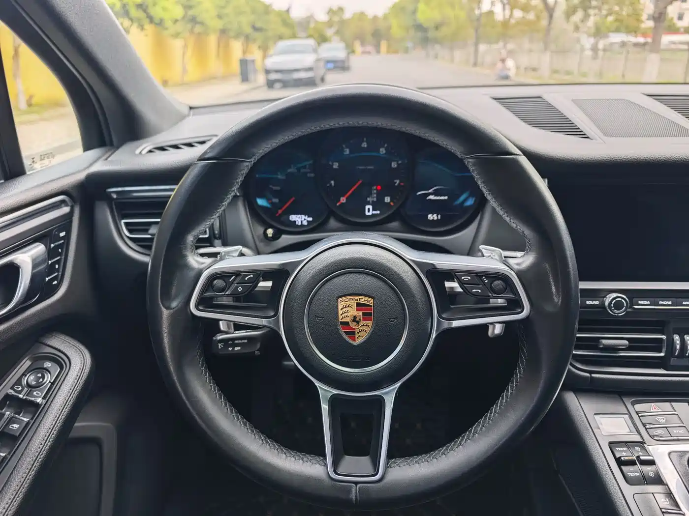 Porsche Macan 2018 Macan 2.0T фото 11