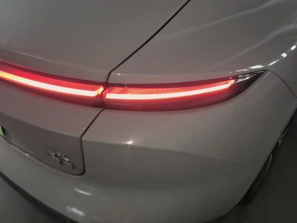 Фото 8 - NIO ET5
