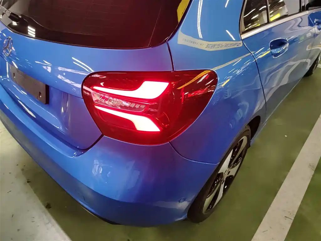 Mercedes-Benz A-Class (Import) 2017 Facelift A 200 Fashion фото 24