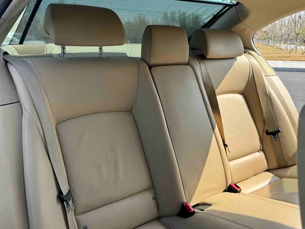 BMW 7 Series 2011 730Li Elegance фото 7