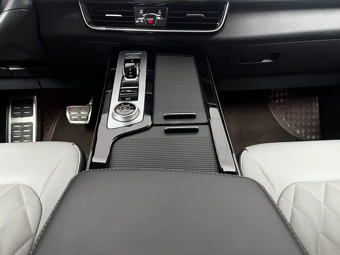 Volkswagen Talagon 2023 380TSI 4WD R-Line Touring Edition фото 14