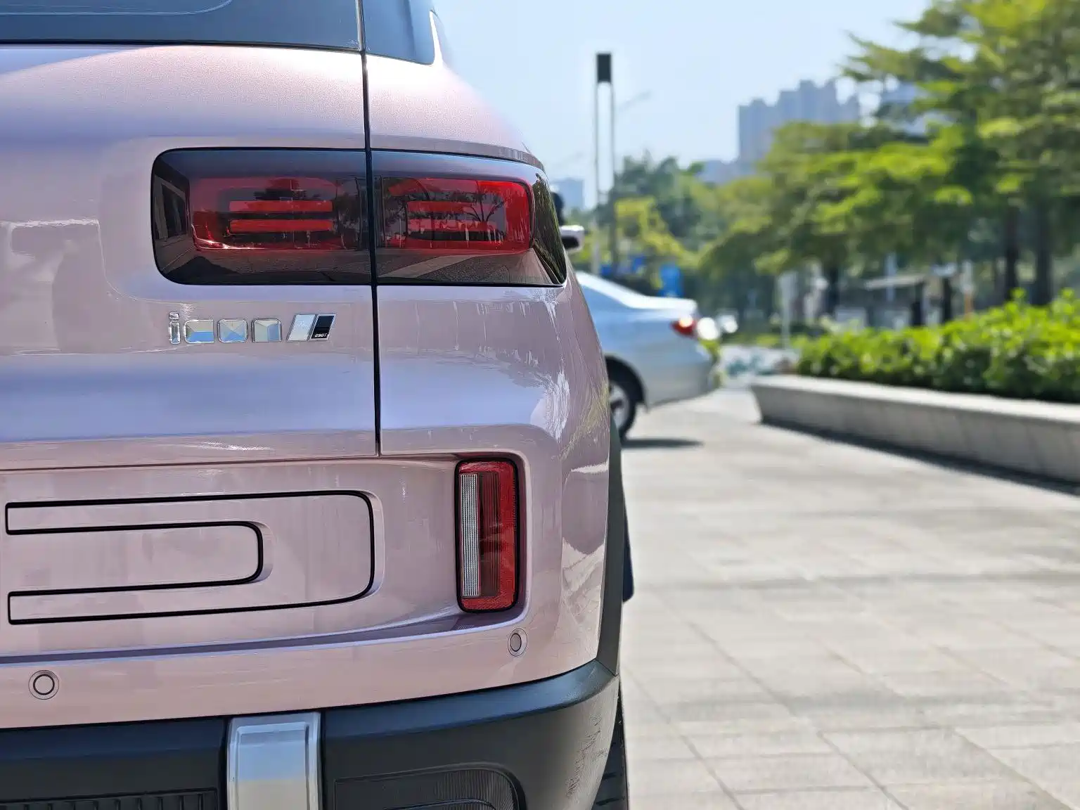 Фото 20 - Geely ICON