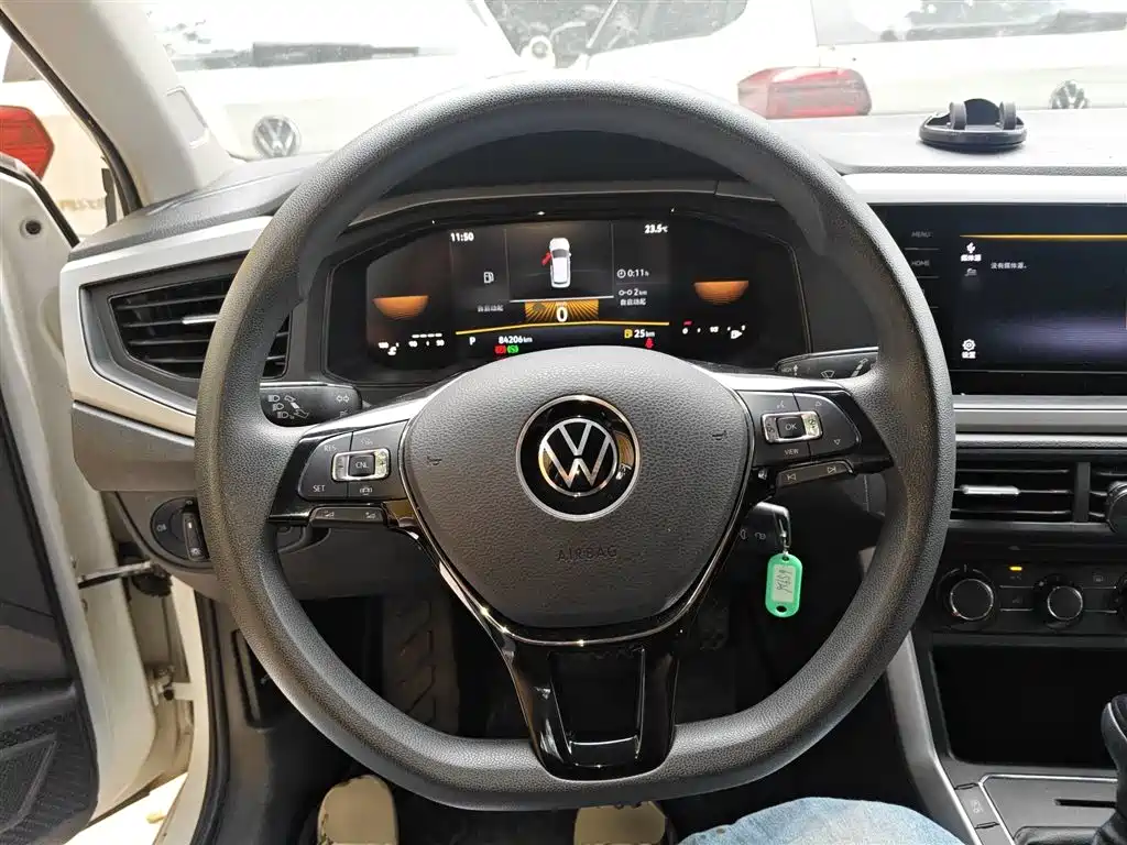 Volkswagen Polo 2023 Facelift Plus 1.5L Auto Joyful Living Edition фото 11