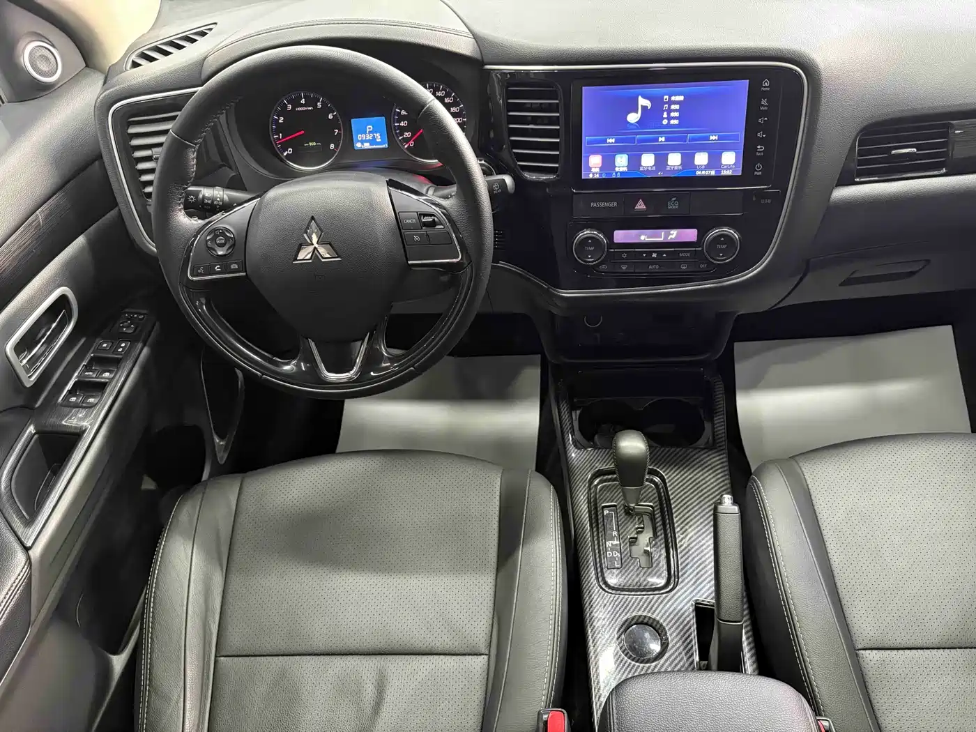Mitsubishi Outlander 2018 2.0L 2WD Glory Edition 5-seater фото 11