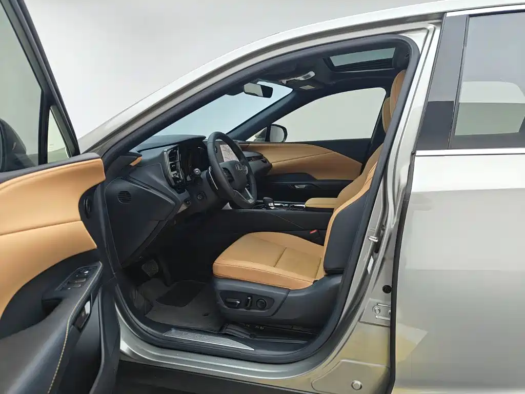 Lexus RX 2025 2025 300 4WD Premium Edition
