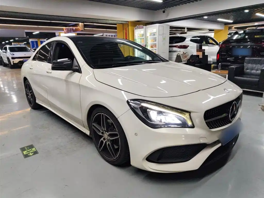 Mercedes-Benz CLA (Import) 2016 Facelift CLA 220 4MATIC фото 4