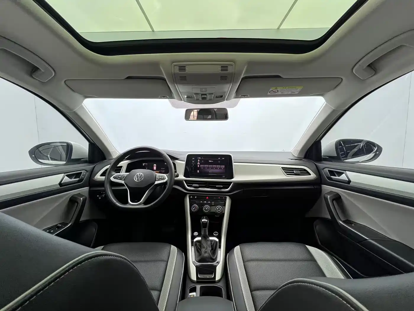 Volkswagen T-ROC 2023 280TSI DSG 2WD Time Edition фото 9