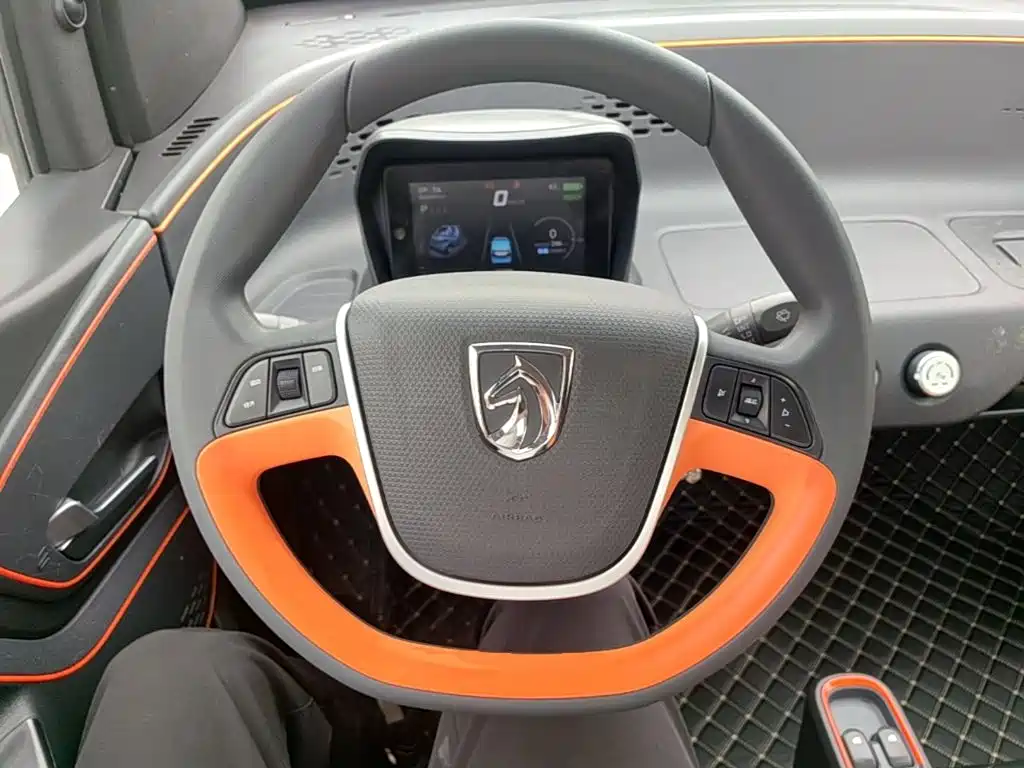 Фото 11 - Baojun E100