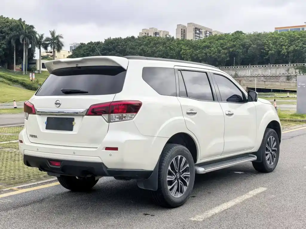 Nissan Terra 2018 2018 2.5L Automatic 2WD Smart Enjoy Edition