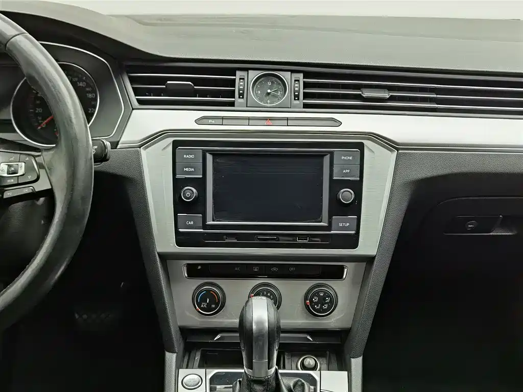 Volkswagen Magotan 2019 280TSI DSG Comfort China V фото 12