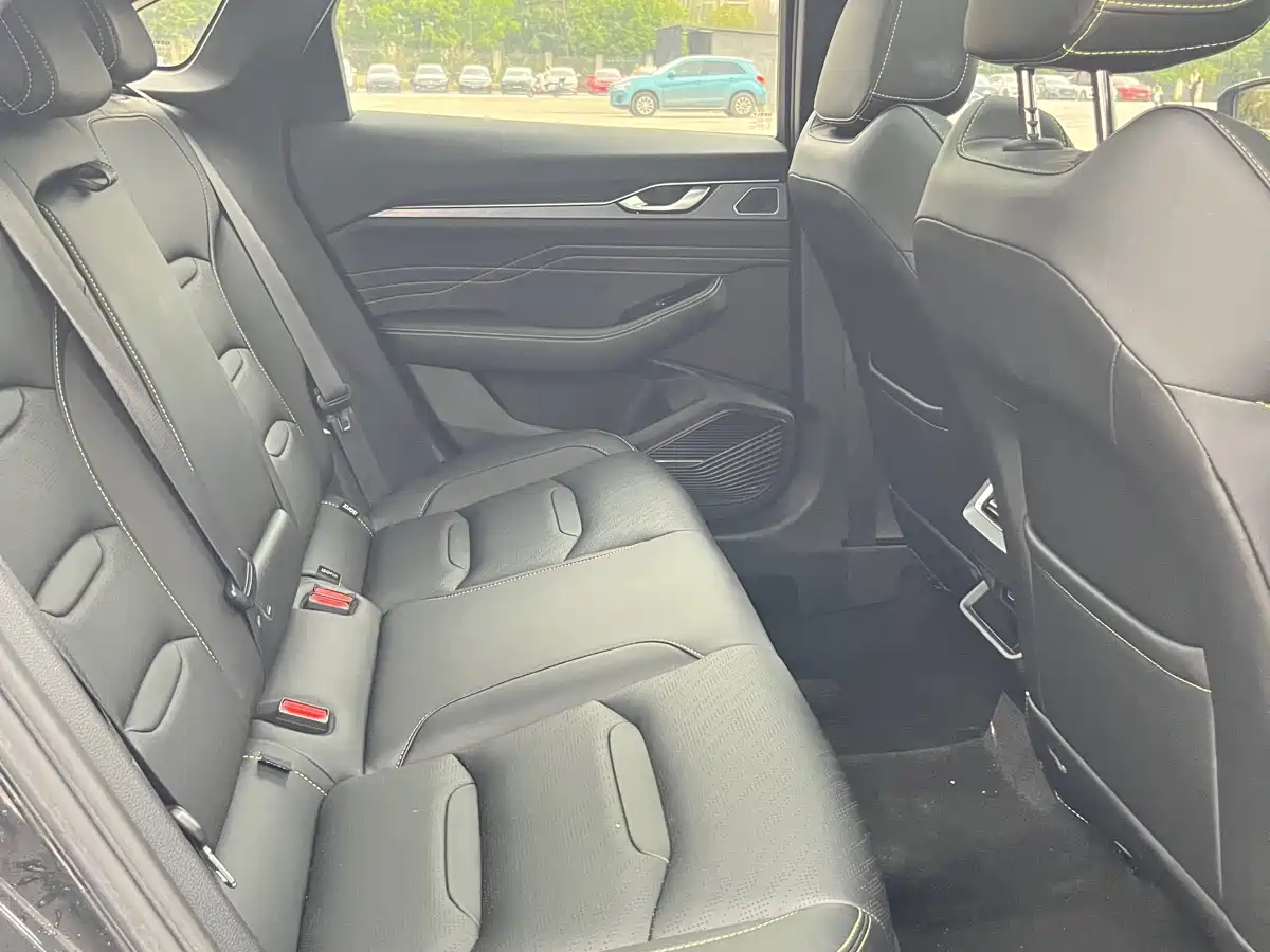 GEELY AUTOMOBILE XINGRUI