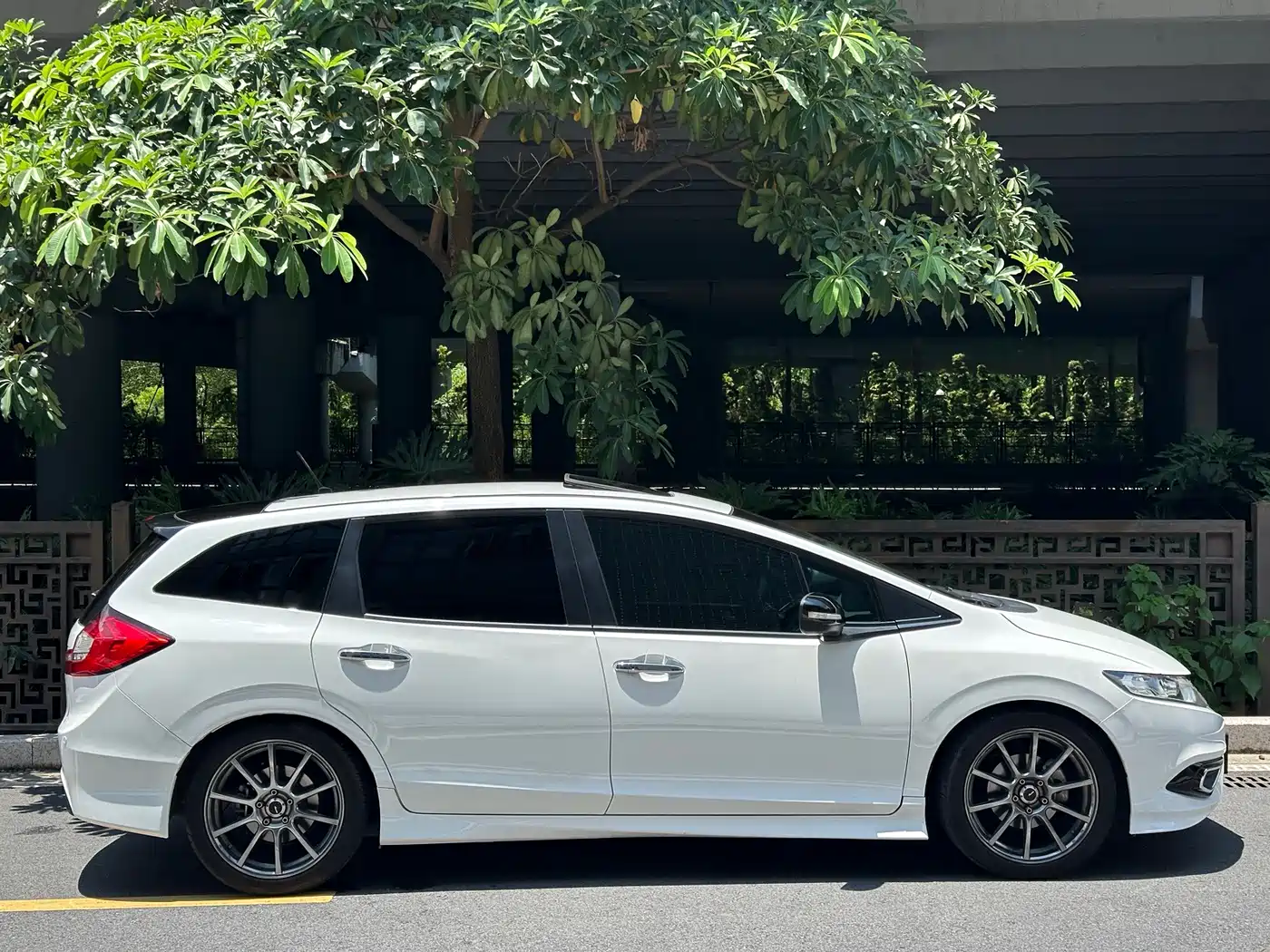 Photo 10 - Honda Jade