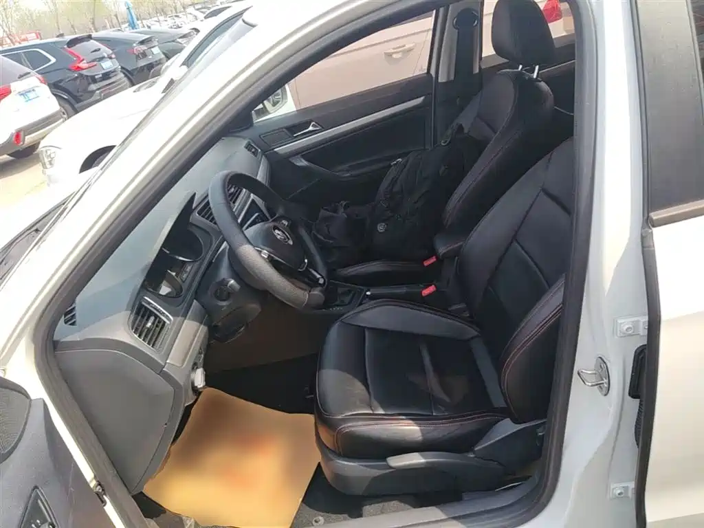 Volkswagen Lavida 2017 1.6L Automatic Trend Edition фото 15