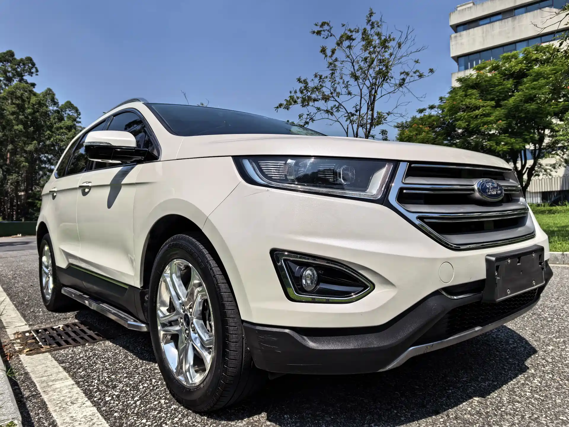 Фото 8 - Ford Edge