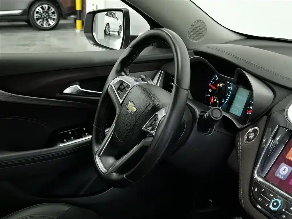 Chevrolet Malibu 2017 1.5T Automatic Luxury Edition фото 22