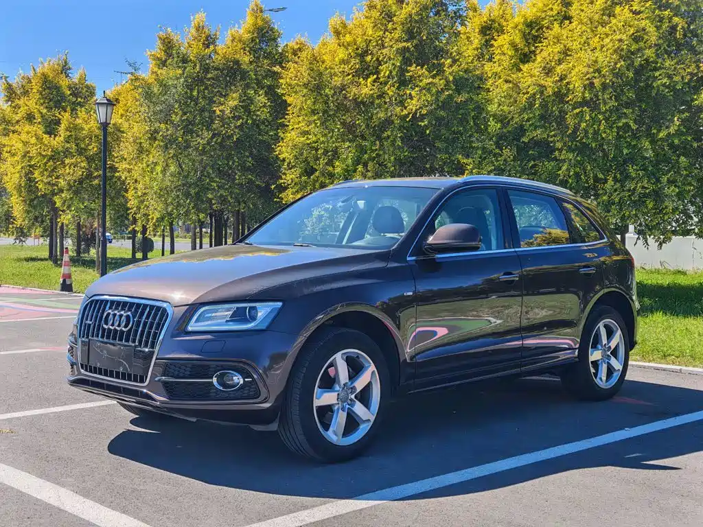 Audi Q5 2018 2017 Plus 40 TFSI Technology