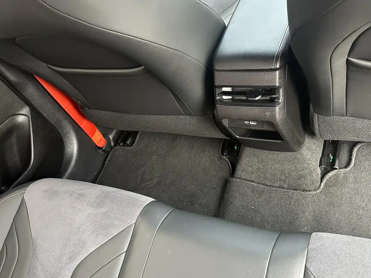 GEELY AUTOMOBILE BINRUI