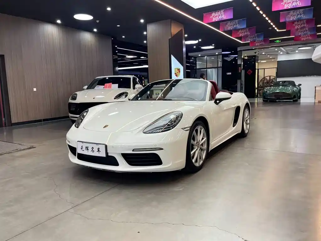 Фото 1 - Porsche 718